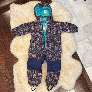 Patagonia 12-18 months baby snow pile one-piece. NWT